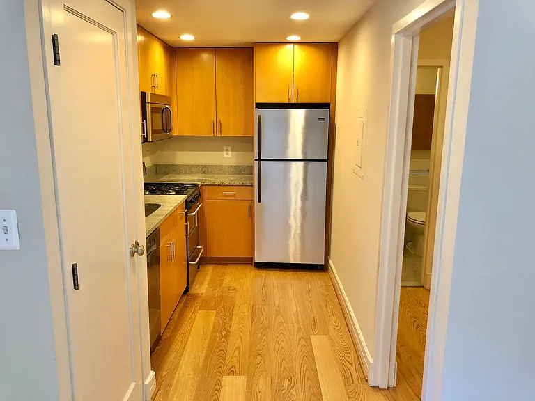 1255 New Hampshire Ave NW — Photo 22