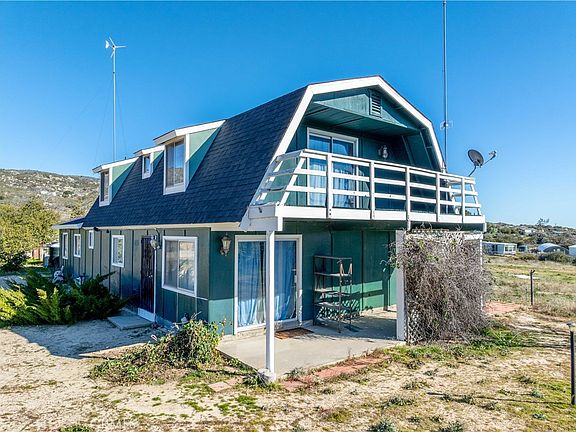 4th image of 60645 Lupin Ln