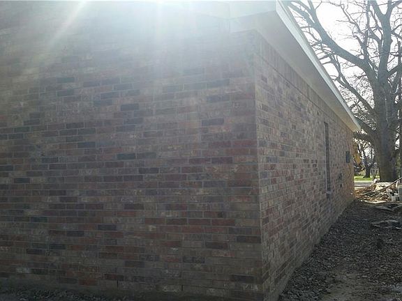5th image of 2028 Holland St