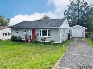 221 Sherwood Dr, Johnstown, PA 15905