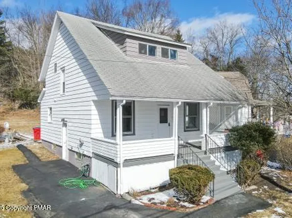 5 Phoenix Ave, Carbondale, PA 18407