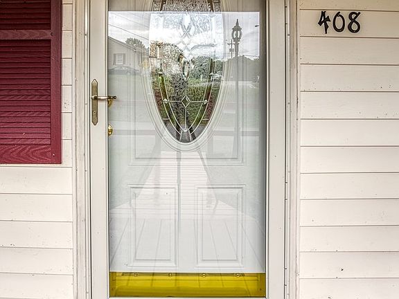 2nd image of 408 Davidson St