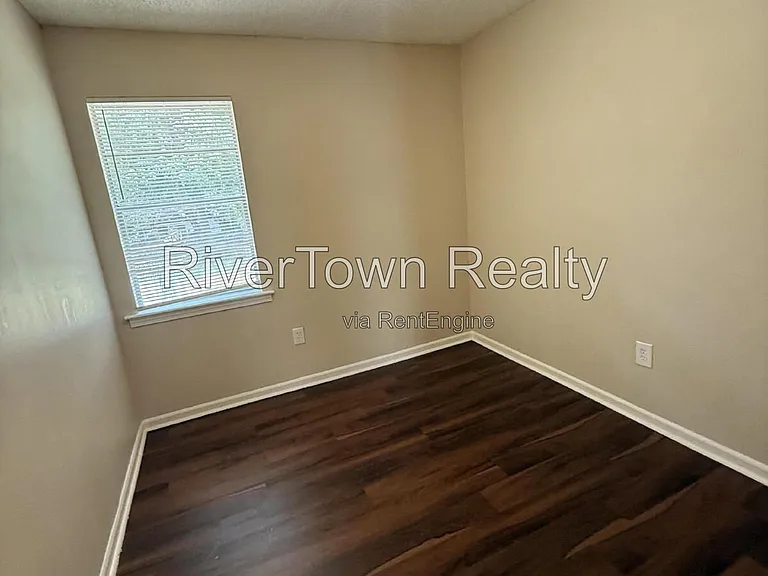 3236 Sweet Springs Dr — Photo 8