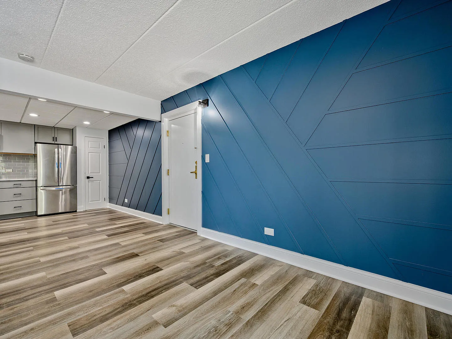 2 bed, 900 sqft, $2,500 — Photo 4