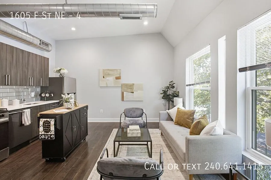 1605 F St NE #4