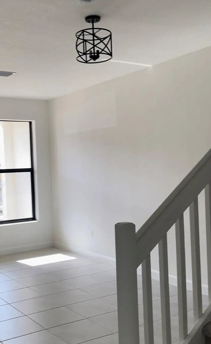3 bed, 1888 sqft, $3,400 — Photo 4