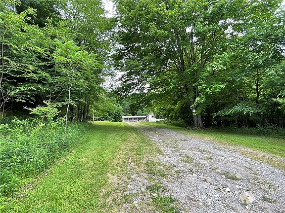 2nd image of 795 County Road 27