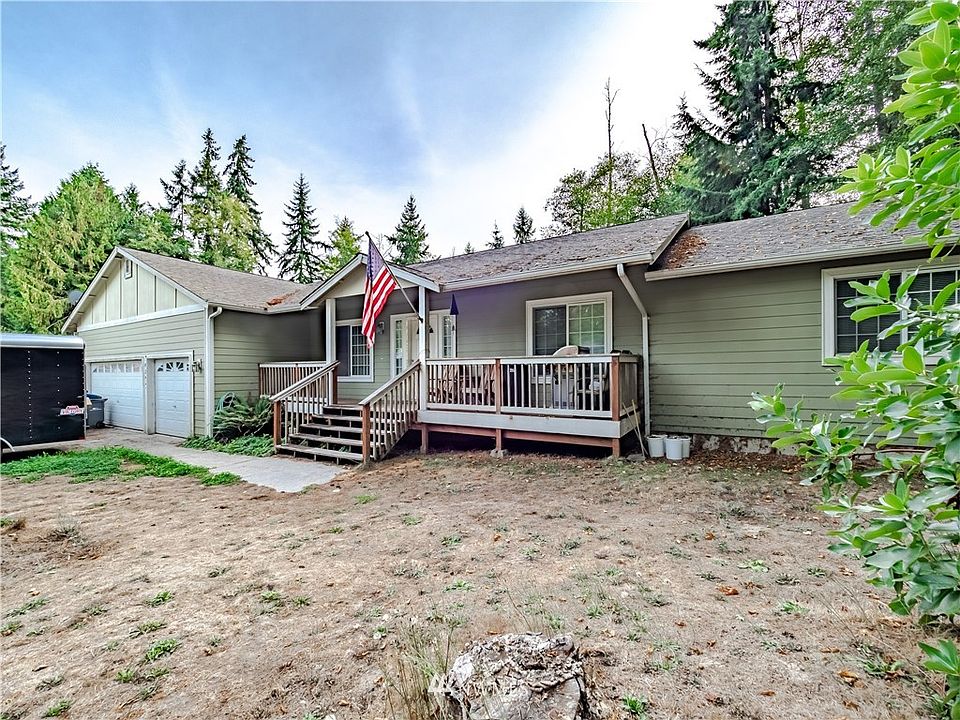 1st image of 36895 Cypress Dr NE