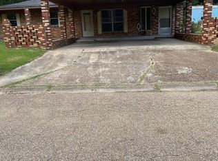 614 Lynn Pl, McComb, MS 39648