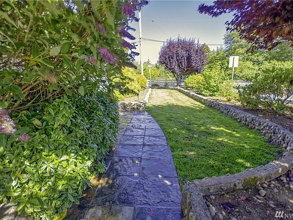 3rd image of 6920 Central Park Dr