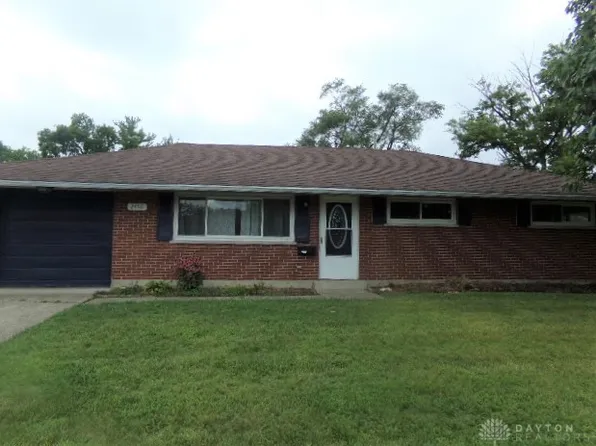 2450 Bushwick Dr, Dayton, OH 45439