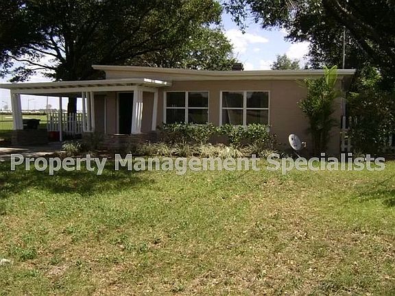 2nd image of 213 S Lakewood Dr