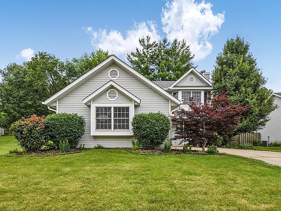 3rd image of 104 Dunwoody Dr