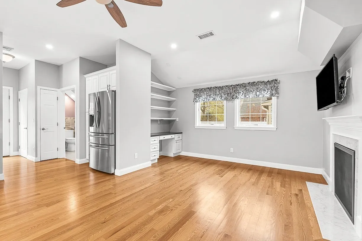 1 bed, 800 sqft, $3,000 — Photo 4