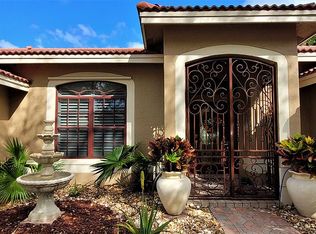 5870 NW 40th Ln, Pompano Beach, FL 33073