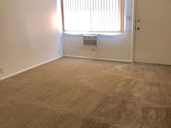 5th image of 927 Ventura Ave #8