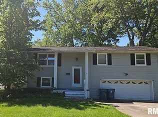 1805 Lambert Ave, Mount Vernon, IL 62864