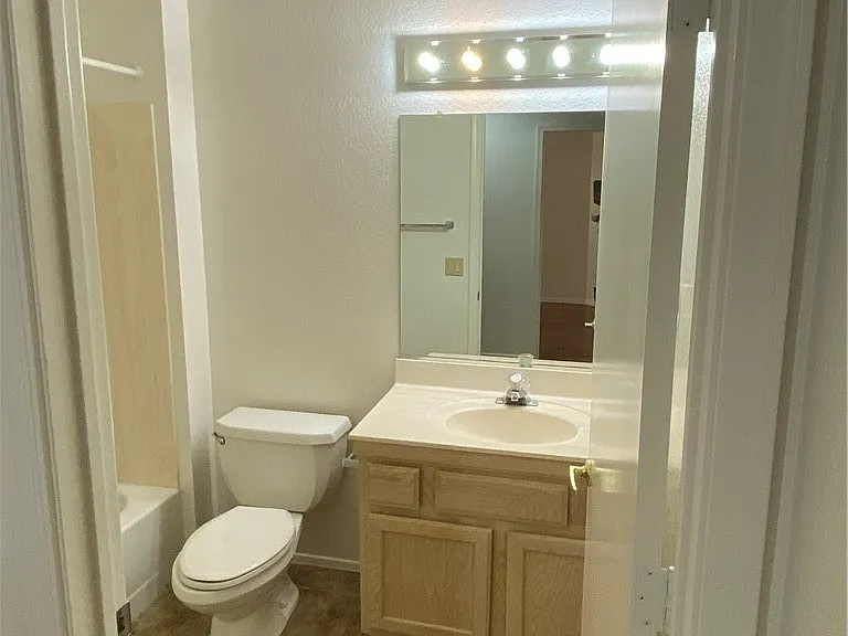 9012 Starmount Dr — Photo 18