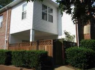 393 Summerwalk Cir, Chapel Hill, NC 27517