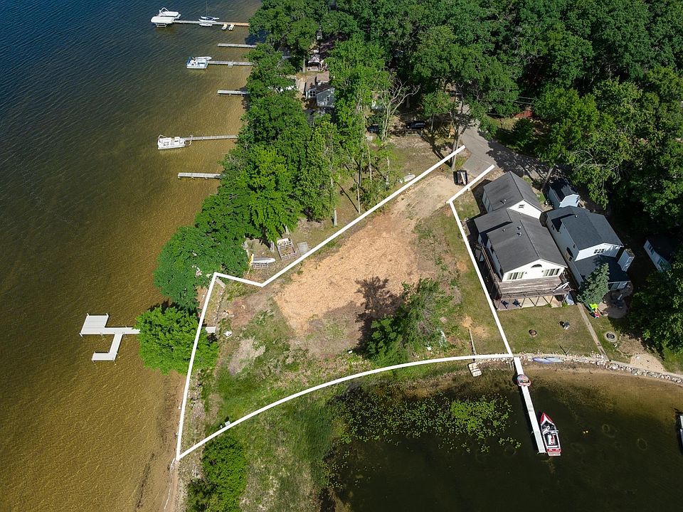 1st image of 11167 N Shore Dr
