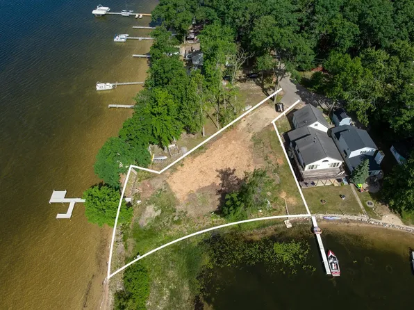 11167 N Shore Dr, Lake, MI 48632