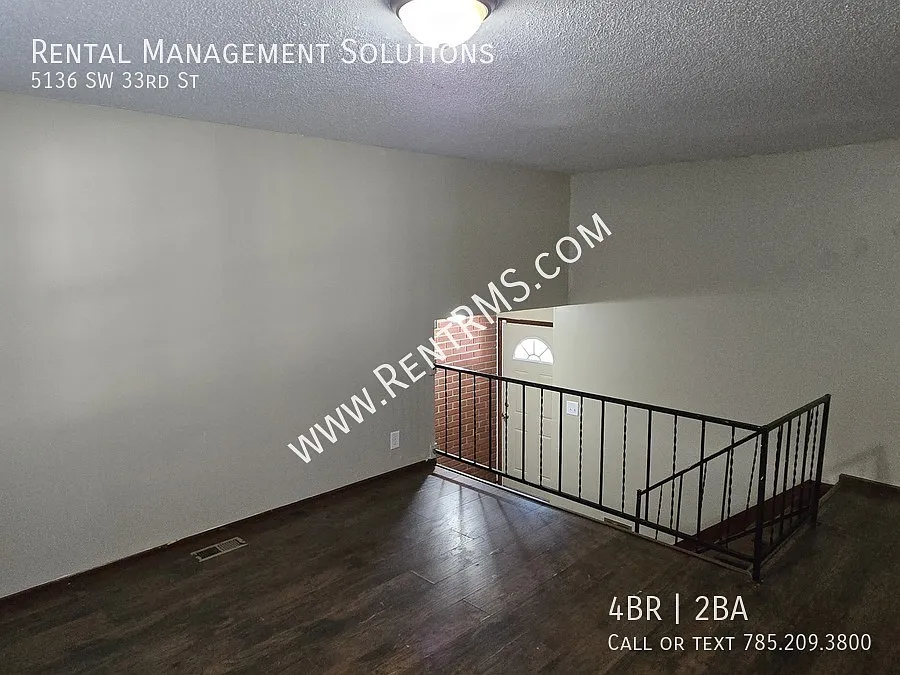 5136 Sw 33rd St- 4 Bed/1.5 Bath — Photo 3