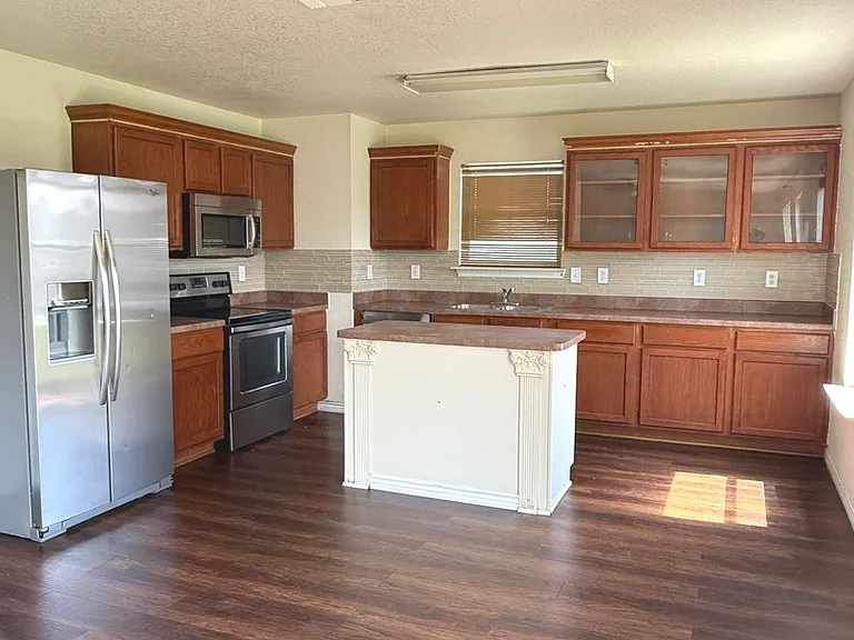 9310 Dublin Grn — Photo 4