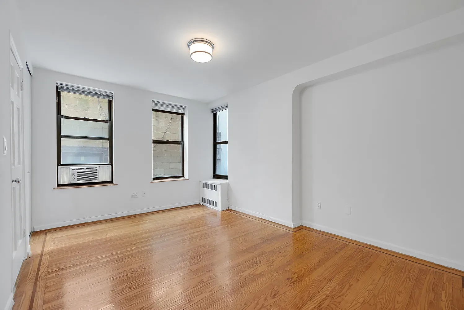 113 East 31st Street — Photo 4