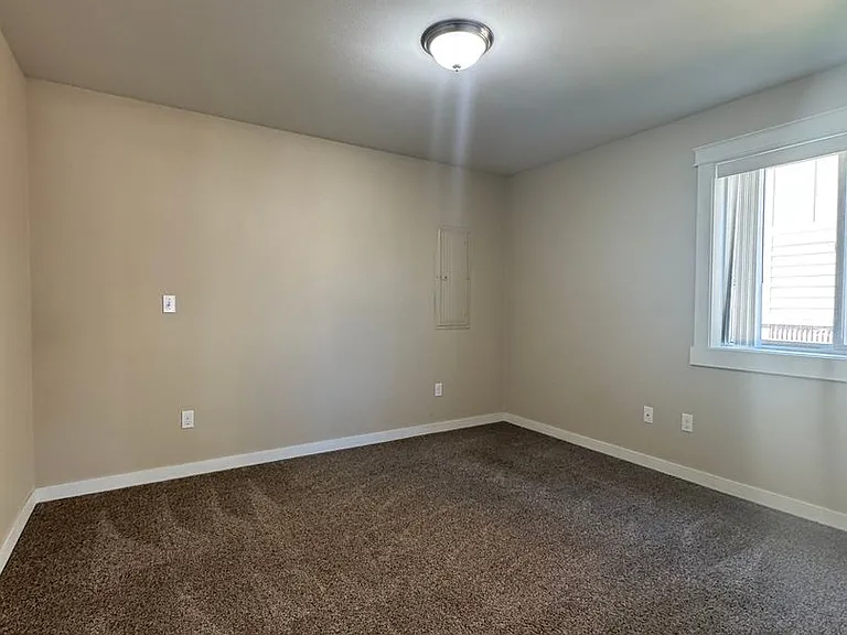 2219 Airport Rd — Photo 11