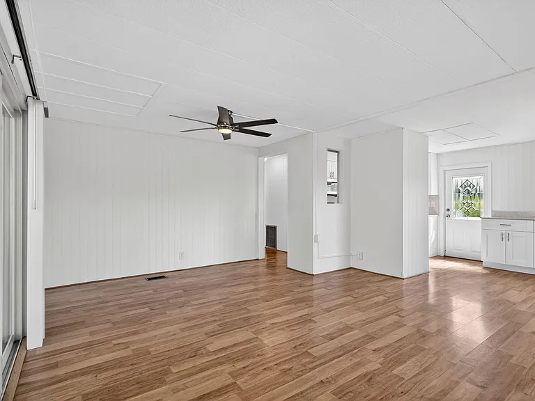 65 Relaxed Cir — Photo 11