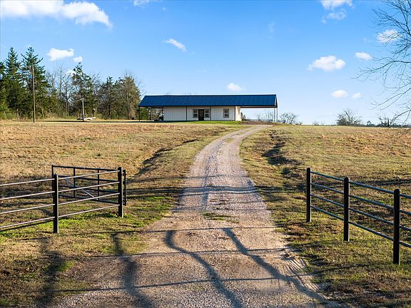 3rd image of 115 County Road 4720