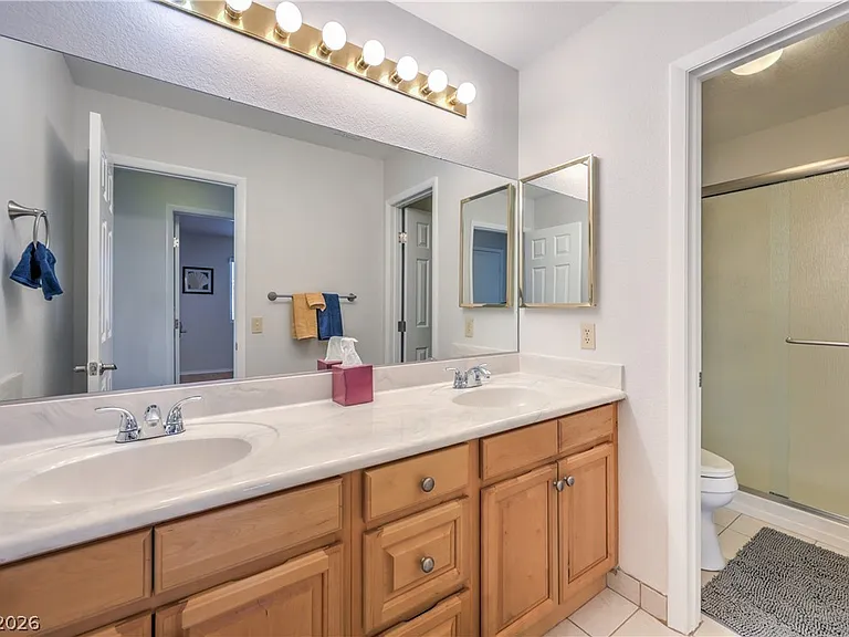 271 Sunshine Springs Ct — Photo 34