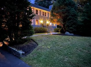 28 Parish Rd, Georgetown, MA 01833