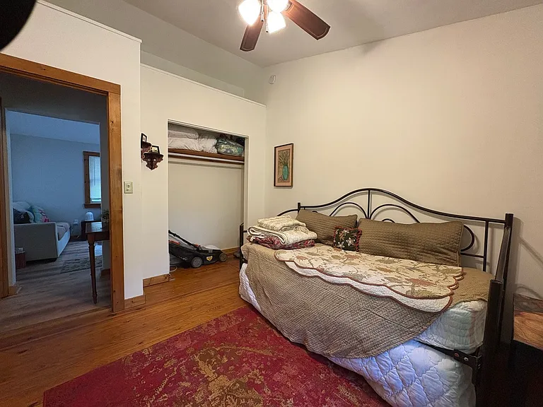 10 Spring Dr — Photo 11