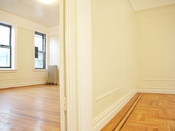 3rd image of 116 W 238th St APT 3J