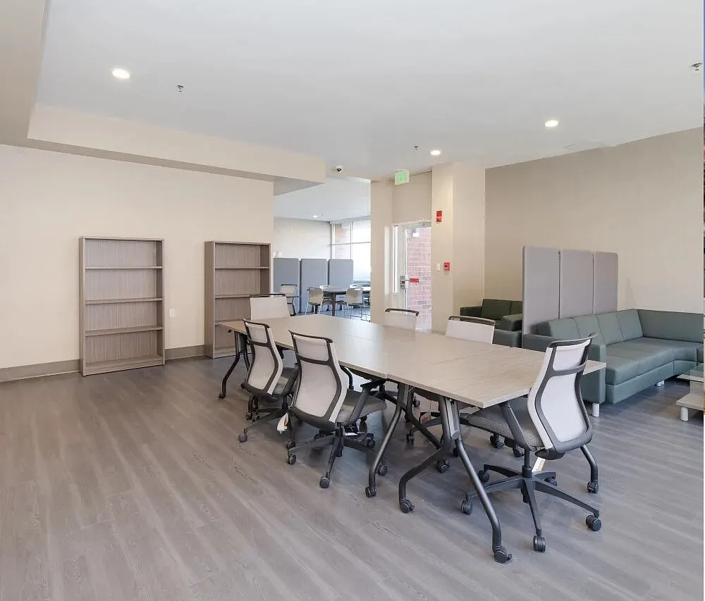 Sharp Leadenhall Apartments — Photo 4