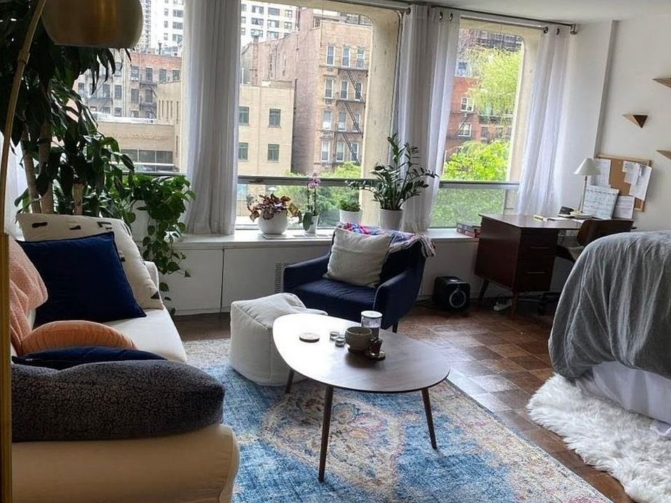 1st image of 330 E 33rd St APT 1E