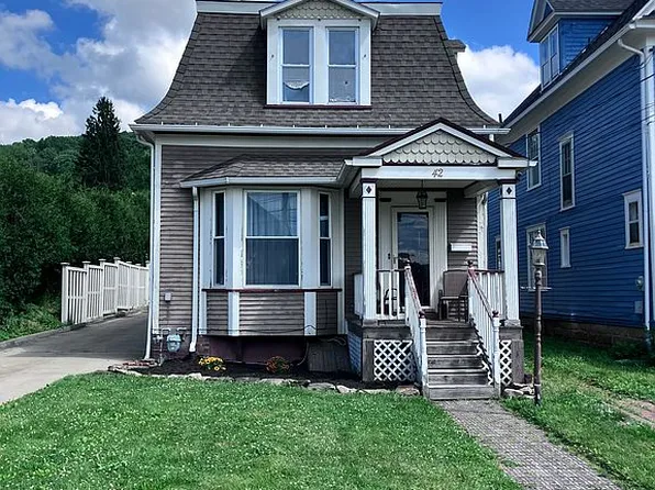 42 School St, Bradford, PA 16701