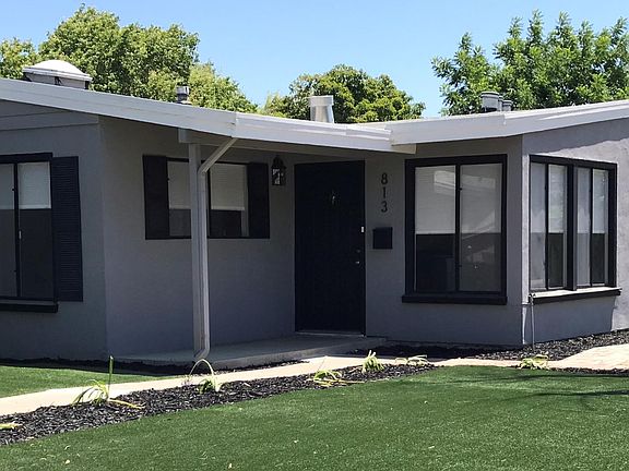 Farley Corner Lot Front with Water-Wise Artificial Grass