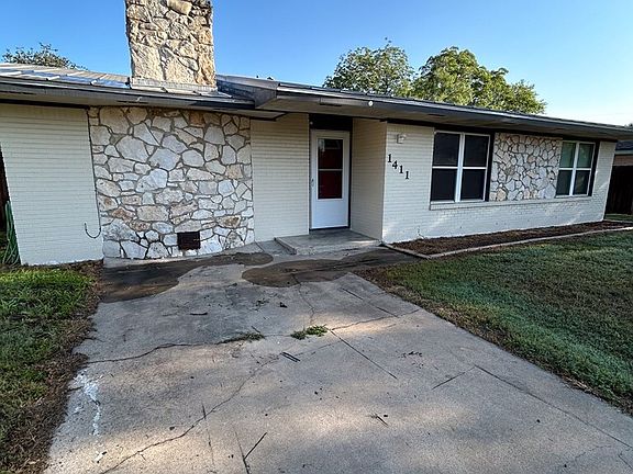 3rd image of 1411 Wren Lane