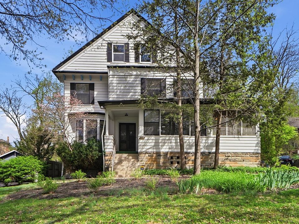 1st image of 3990 Beechwood Ave