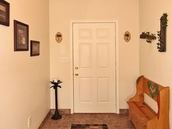3rd image of 19544 Silver Spring Dr