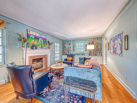 2nd image of 621 12th St