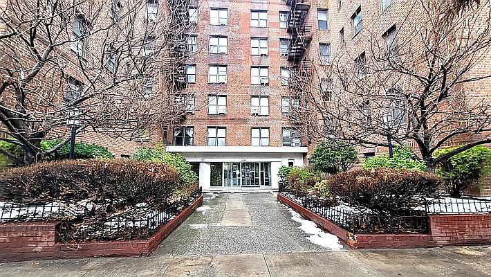 1st image of 1840 E 13th St #2LL