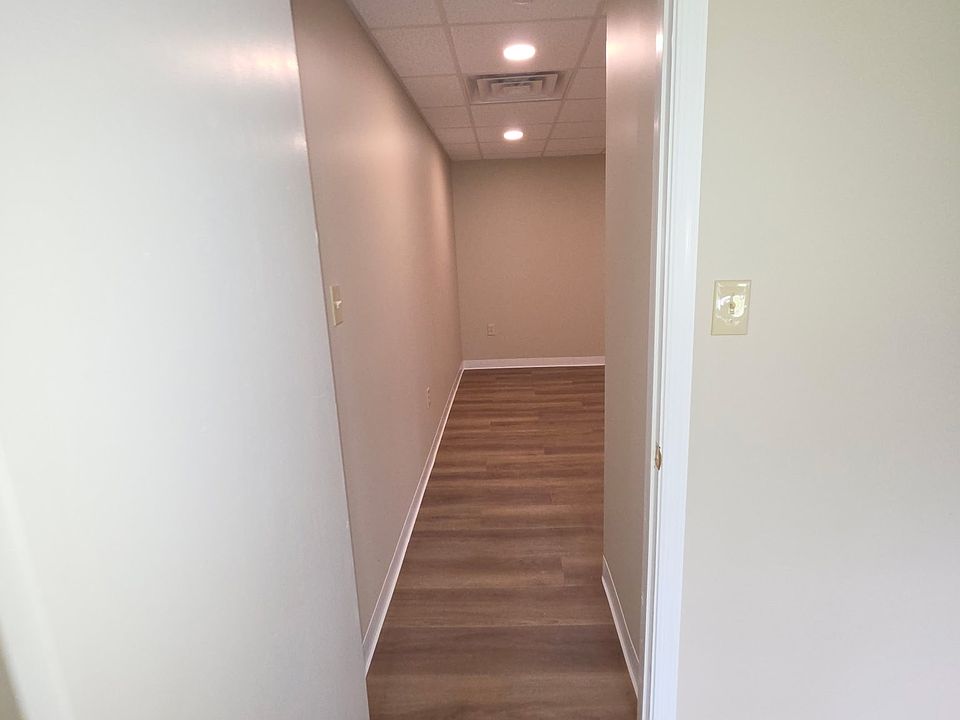 1st image of 300 Conrad Rd #1