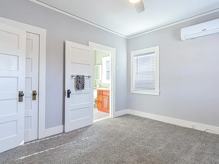 364 N M St — Photo 25