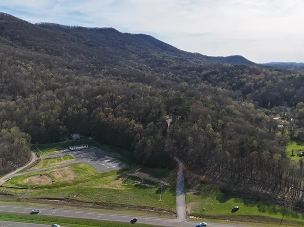 4770 E Lamar Alexander Pkwy, Walland, TN 37886