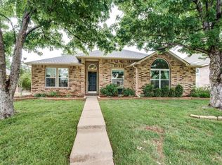 7136 Sample Dr, The Colony, TX 75056
