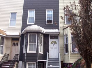 66 1/2 Newel St, Brooklyn, NY 11222