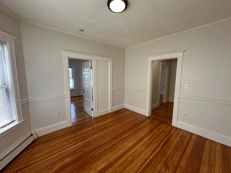 765 Broadway #4 — Photo 9
